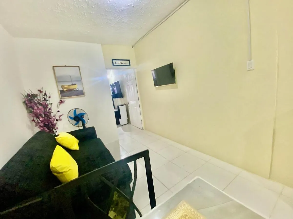 876 Oasis -King Bed - Sunset View Retreat- Jacuzzi Daire Tower Isle